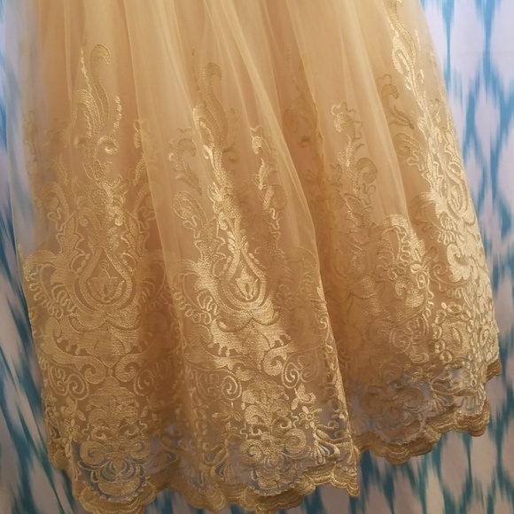 Chi Chi London Maternity Hollie Dress - Picture 3 of 7